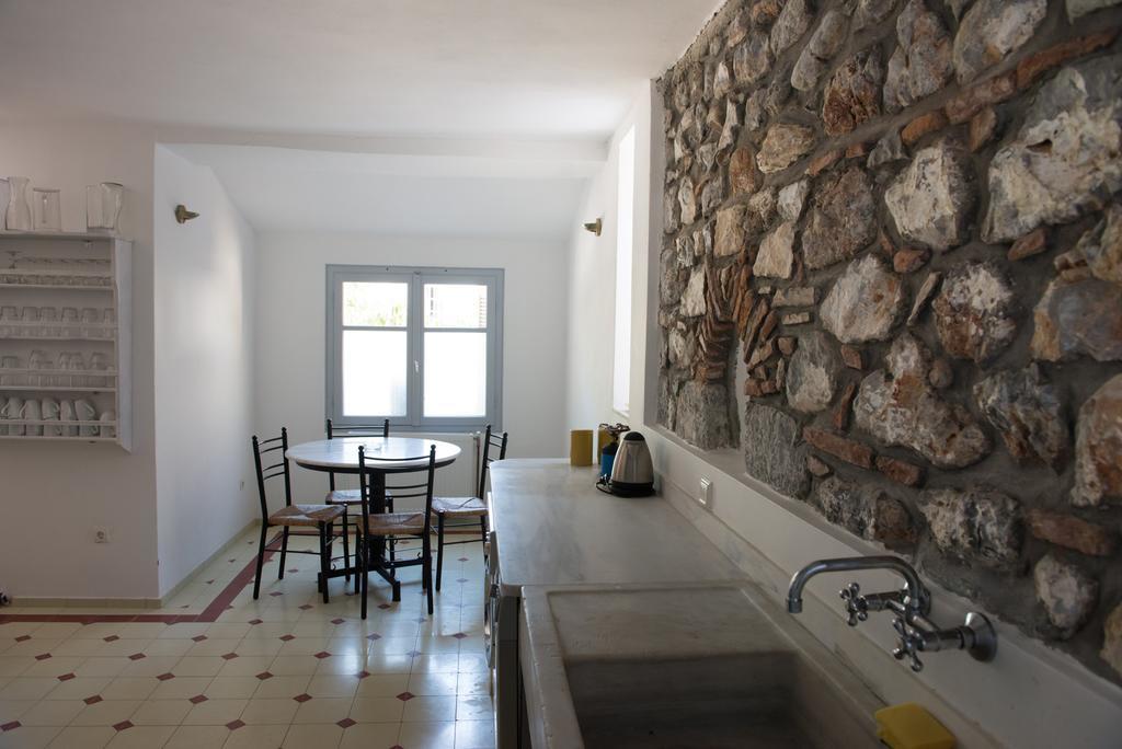 The Villa Averoff Κήρινθος Δωμάτιο φωτογραφία